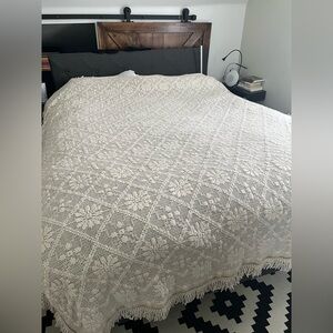 Vintage Ivory Crochet Bedspread Blanket | Boho Cottagecore Fringe Coverlet |
